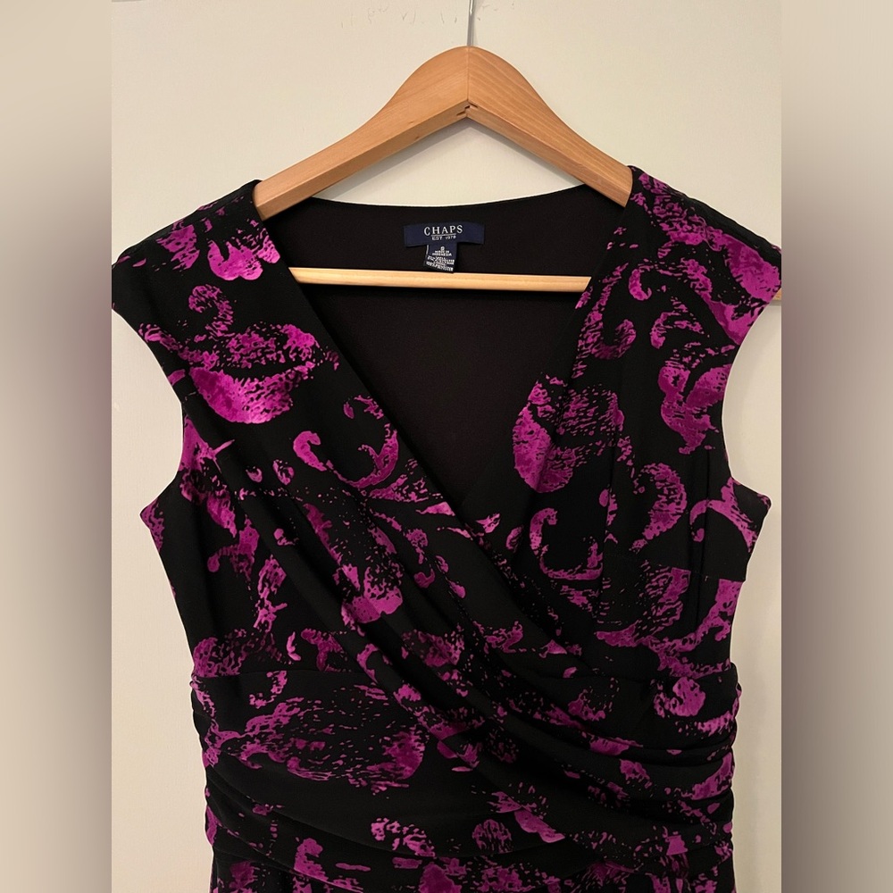 Chaps black and purple sleeveless comfortable crossover midi dress ruched waist - Picture 3 of 9